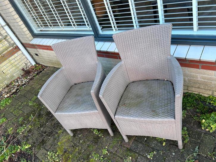 2x Tuinstoel - Wicker look, Tuin en Terras, Tuinstoelen, Gebruikt, Plastic, Ophalen