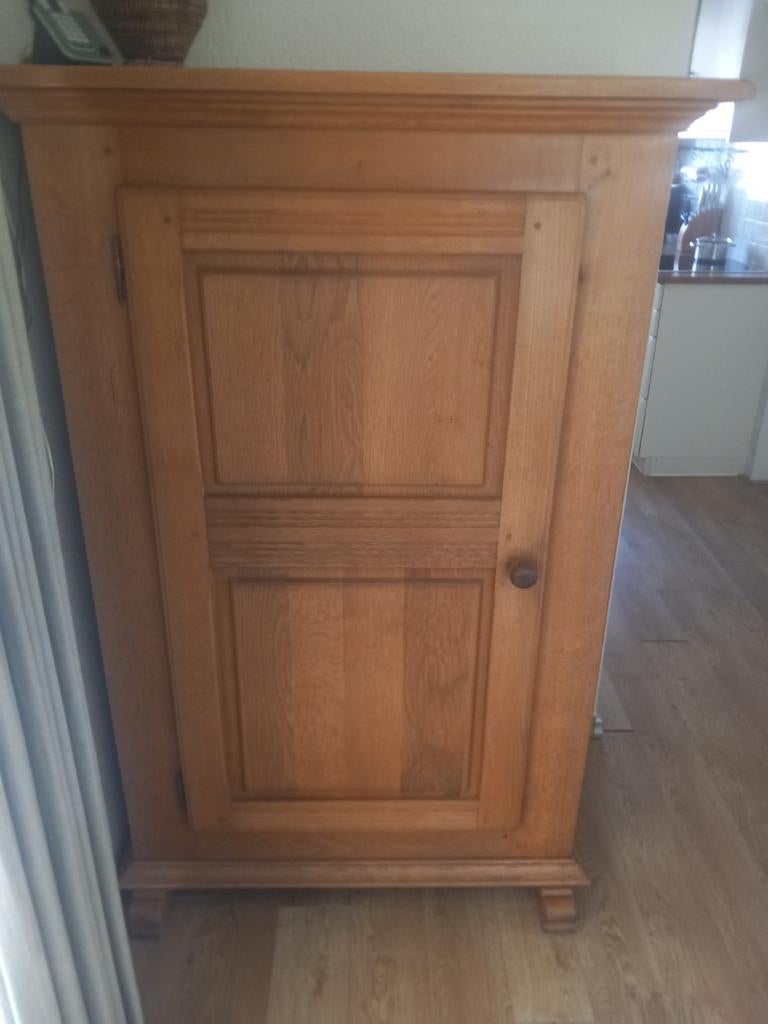 Massief eiken broodkast, Ophalen, 70 tot 120 cm, 120 tot 170 cm, Zo goed als nieuw