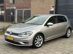 Volkswagen Golf 1.5 TSI Highline ACC Climate control Navigat, Voorwielaandrijving, Euro 6, 4 cilinders, Alcantara