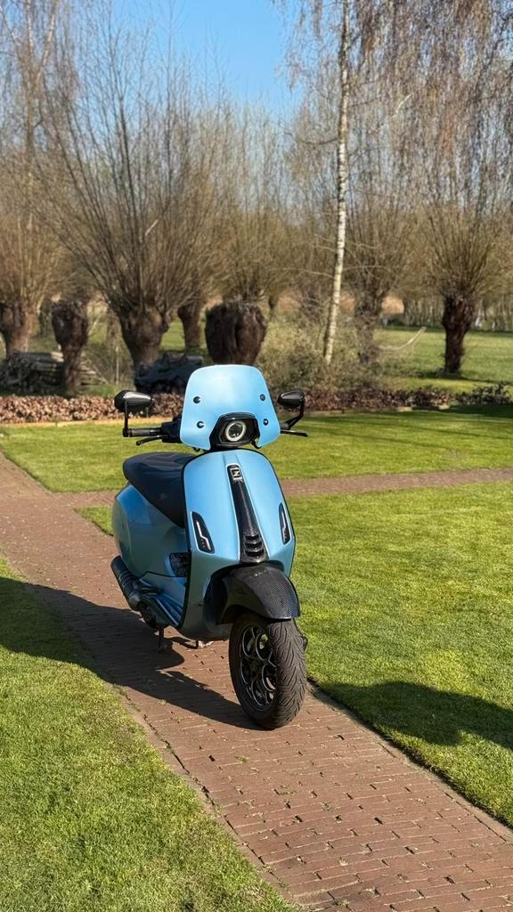 Vespa Sprint 80cc 2017, Fietsen en Brommers, Scooters | Vespa, Gebruikt, Overige modellen, Maximaal 45 km/u, Benzine, Ophalen