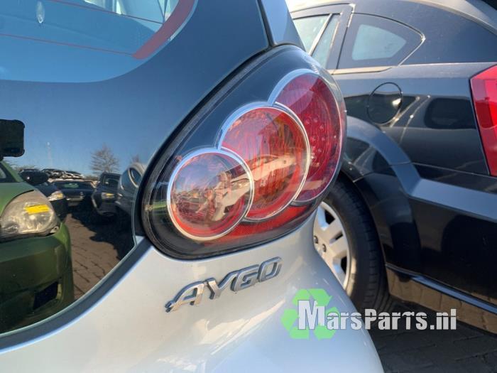 Achterlicht rechts van een Toyota Aygo, Auto-onderdelen, Verlichting, Toyota, Gebruikt, 3 maanden garantie, Ophalen of Verzenden