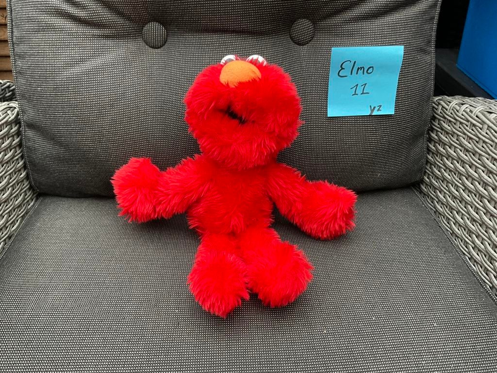 Nieuwe zgan Elmo knuffel 30cm Sesamstraat, Ophalen, Overige figuren, Nieuw, Beeldje of Figuurtje