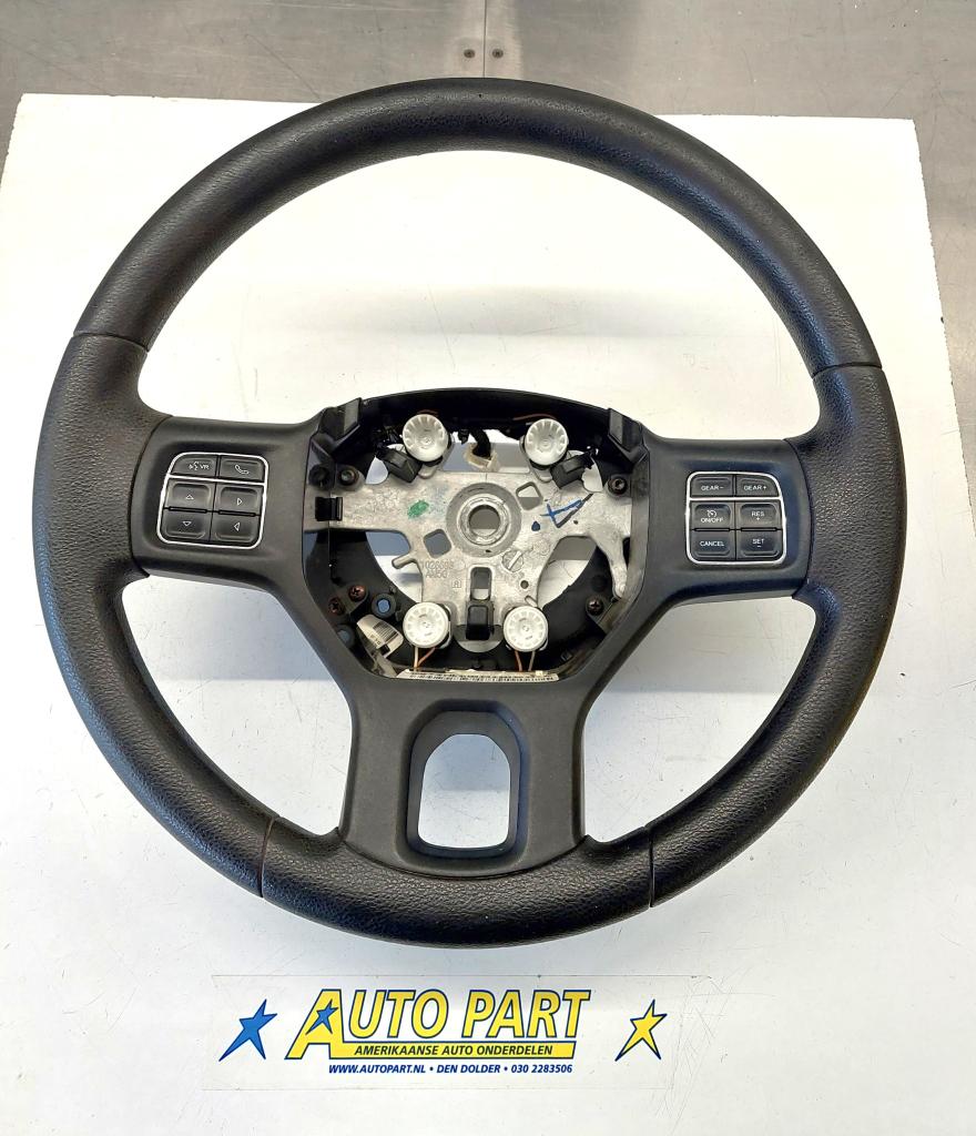 Dodge Ram kunststof stuurwiel 2013-2018, Gebruikt, PO Box 21-8004 | Auburn Hills, MI 48321-8004, Amerikaanse onderdelen, Ophalen of Verzenden