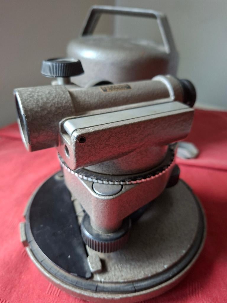 Theodolite Salmoiraghi Milaan, Ophalen of Verzenden