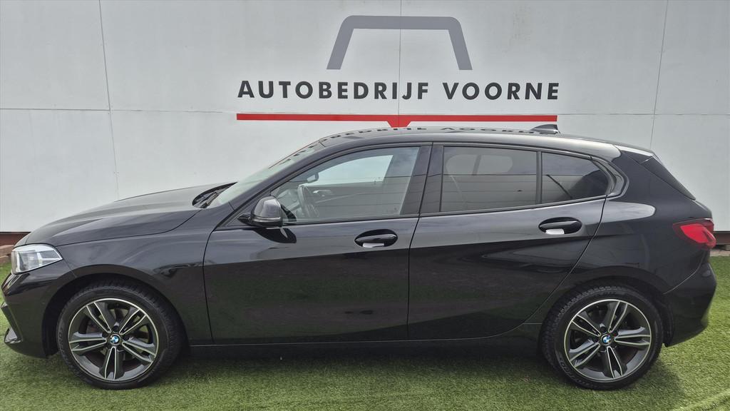 BMW 1-Serie (f40) 118i 140pk Aut Executieve Edition, Gebruikt, Leder en Stof, Zwart, Origineel Nederlands
