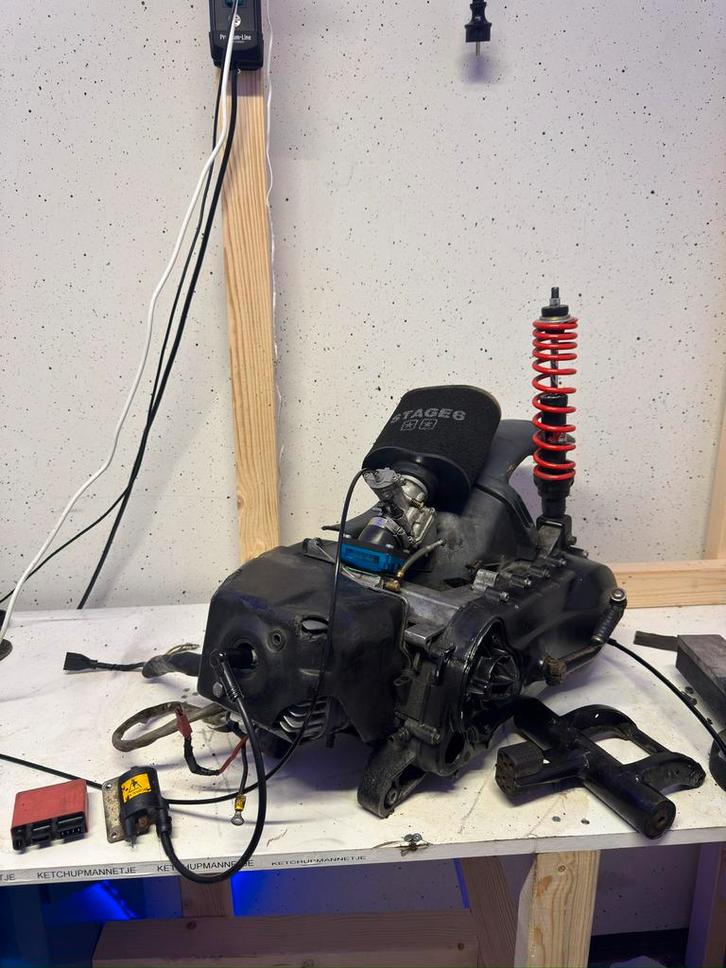 172 malossi blok plug en play, Fietsen en Brommers, Brommeronderdelen | Algemeen, Zo goed als nieuw, Blok, Ophalen