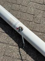 Conische vlaggenmast met lier, Ophalen, Gebruikt, Mast