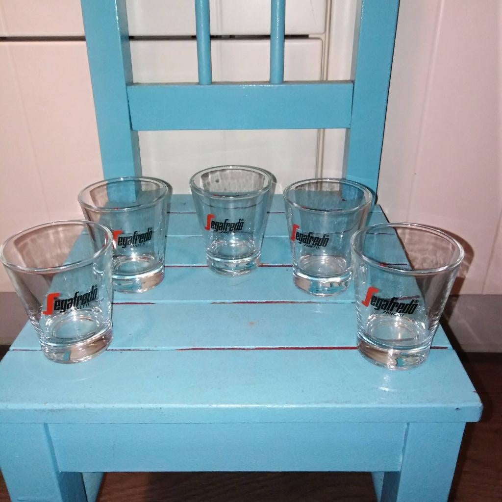 Segafredo espresso glaasjes 5x, Huis en Inrichting, Keuken | Servies, Ophalen, Glas of Glazen, Gebruikt, Glas