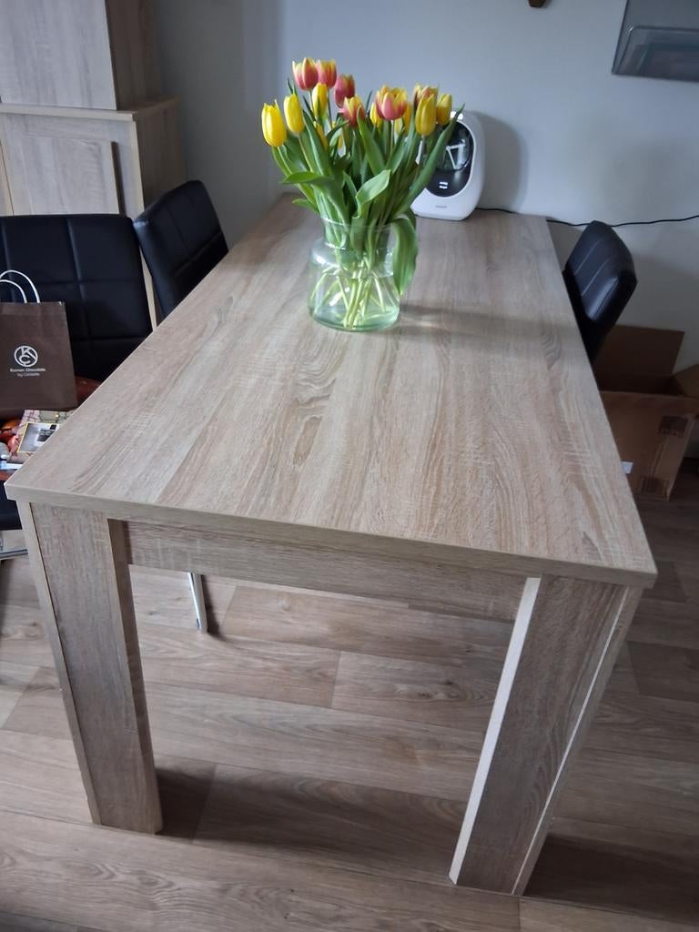Eerkamer tafel, Ophalen