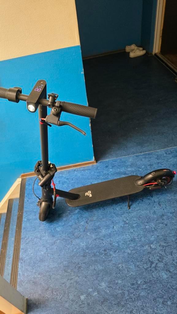 Zwarte Estep elektrische scooter, Fietsen en Brommers, Steps, Gebruikt, Elektrische step (E-scooter), Ophalen of Verzenden