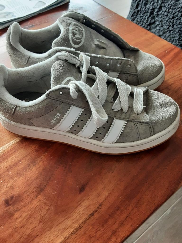 Adidas Campus kinder schoenen maat 37 1/3, Kinderen en Baby's, Kinderkleding | Schoenen en Sokken, Ophalen of Verzenden, Jongen of Meisje