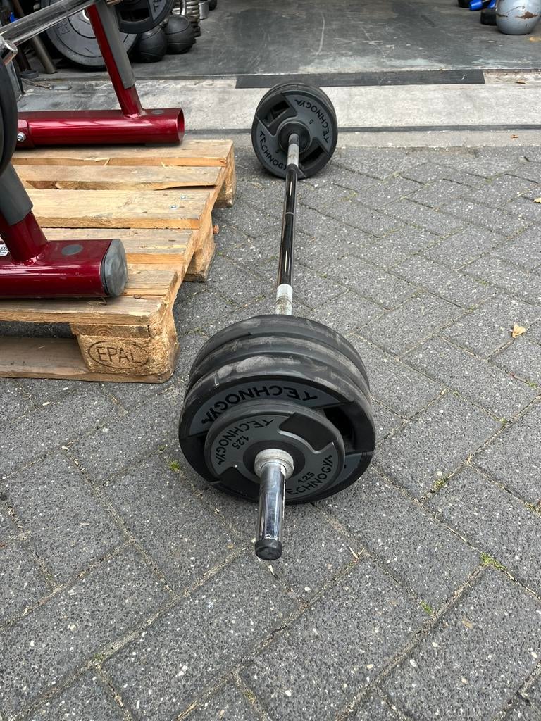 Technogym vaste halter stang 40 kg gewicht, Sport en Fitness, Fitnessmaterialen, Ophalen, Halter set, Halterstangen, 40 kg