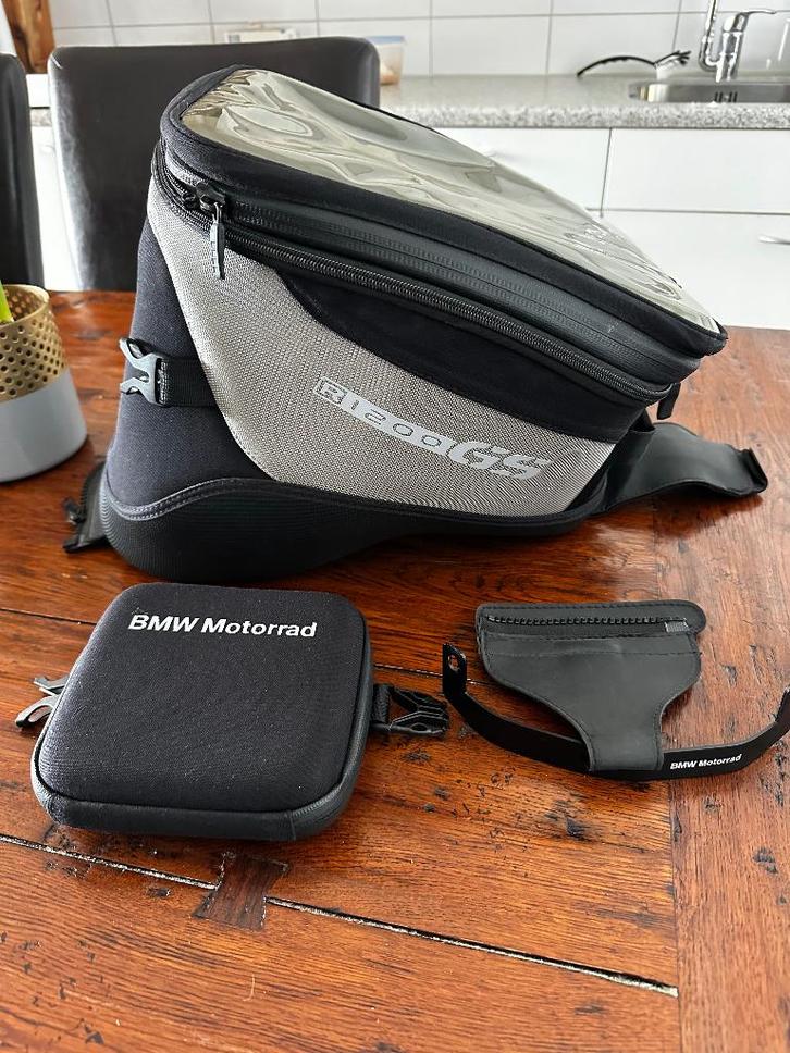 Te koop Bmw R 1200 GS tanktas 75 euro, Motoren, Accessoires | Koffers en Tassen, Zo goed als nieuw, Ophalen of Verzenden