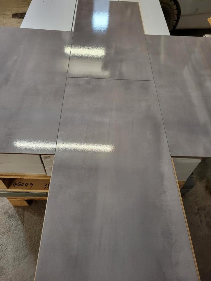 Laminaat - 27 m2 - Hoogglans - Nieuw - Opruiming, Huis en Inrichting, Stoffering | Vloerbedekking, Nieuw, Laminaat, 75 m² of meer