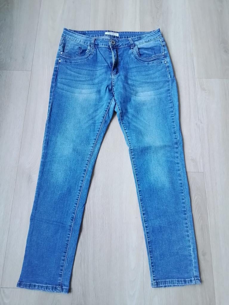 Spijkerbroek Karostar mt 42. Lengte 101 cm, Kleding | Dames, Spijkerbroeken en Jeans, Blauw, Ophalen of Verzenden, Zo goed als nieuw