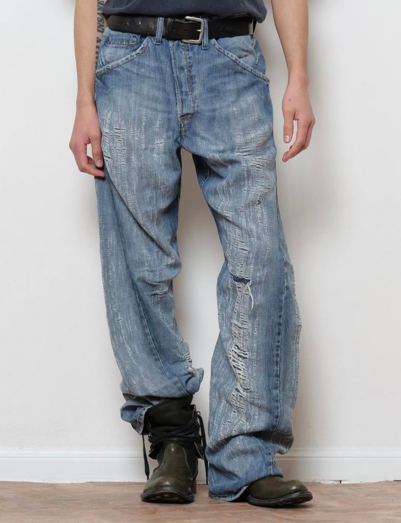 Vintage Levis Engineered shredded jeans 36, Kleding | Heren, Spijkerbroeken en Jeans, Gedragen, W36 - W38 (confectie 52/54), Blauw