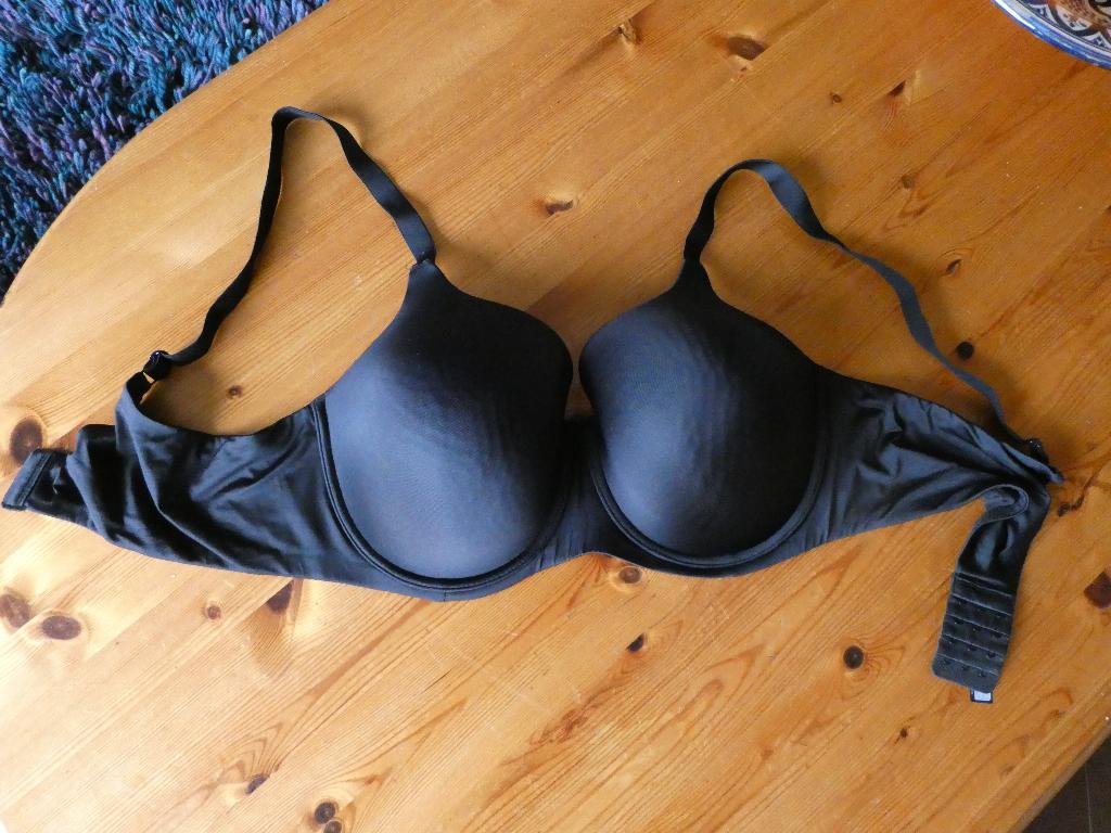 Zwarte beugel bh 95E, Hema, Ophalen of Verzenden, Zwart, BH