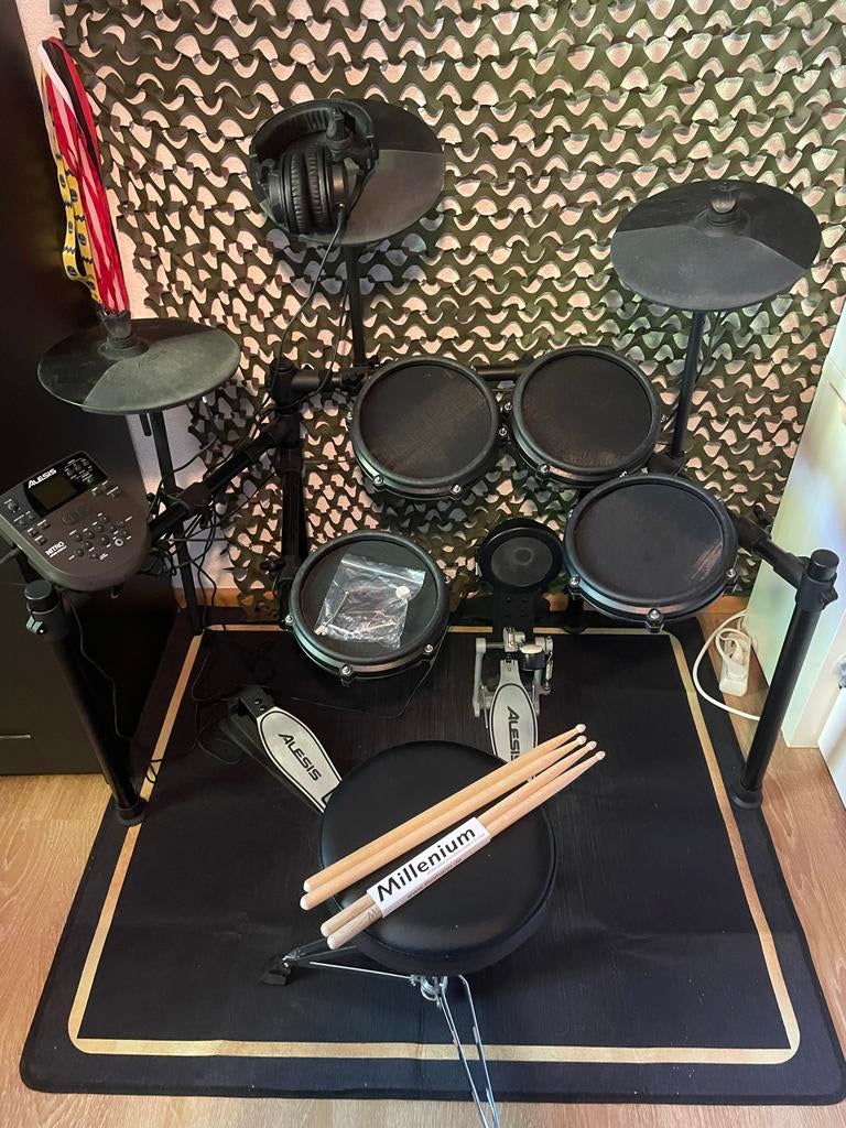 Alesis Nitro Mesh Kit - Elektronisch drumstel + Accesories, Ophalen, Zo goed als nieuw, Overige merken, Elektronisch