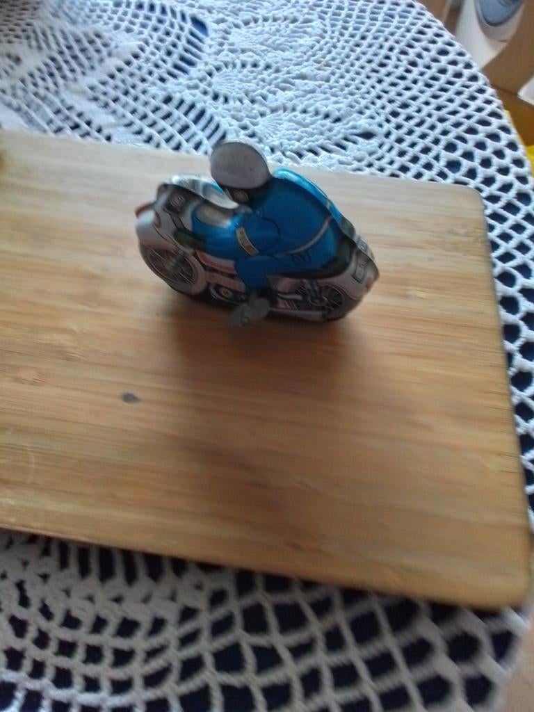 Vintage blikken speelgoed motor met coureur, Overige merken, Gebruikt, 1:50 of kleiner, Overige typen