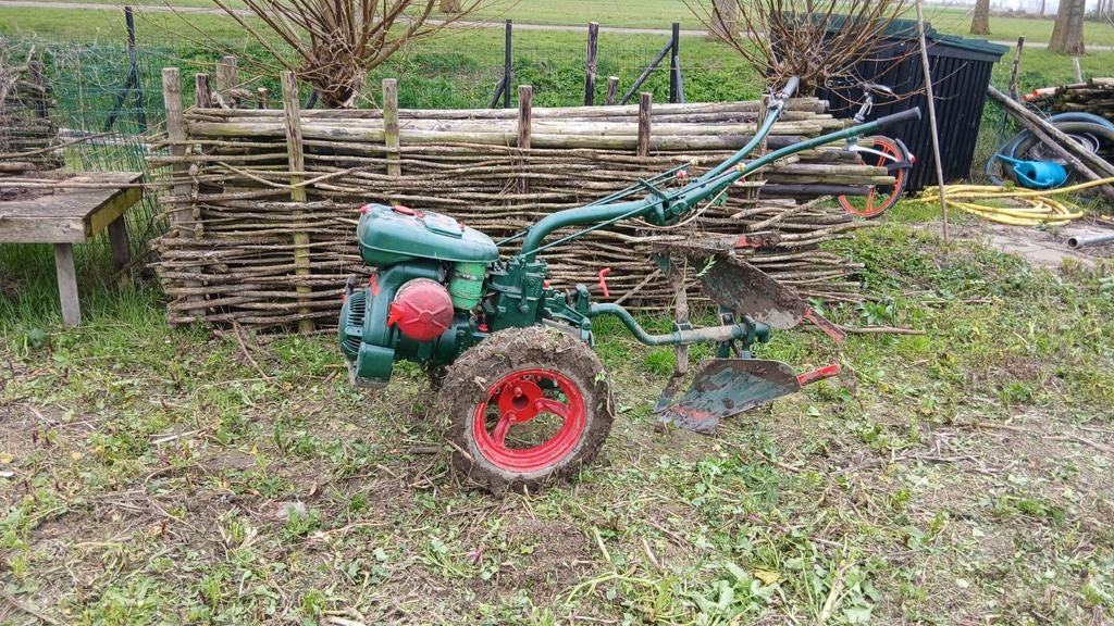 Tuin freesbank en ploeg, Ophalen of Verzenden