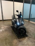 Vespa Sprint Sport 2018 - Porsche Agaathgrijs, Ophalen, Maximaal 45 km/u, Vespa S, Zo goed als nieuw