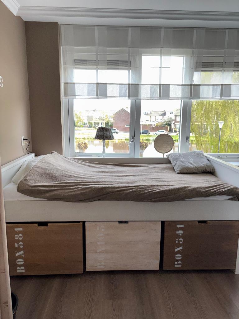 Bed met lades 90x200, Huis en Inrichting, Slaapkamer | Bedden, Ophalen, 90 cm, Eenpersoons, Wit