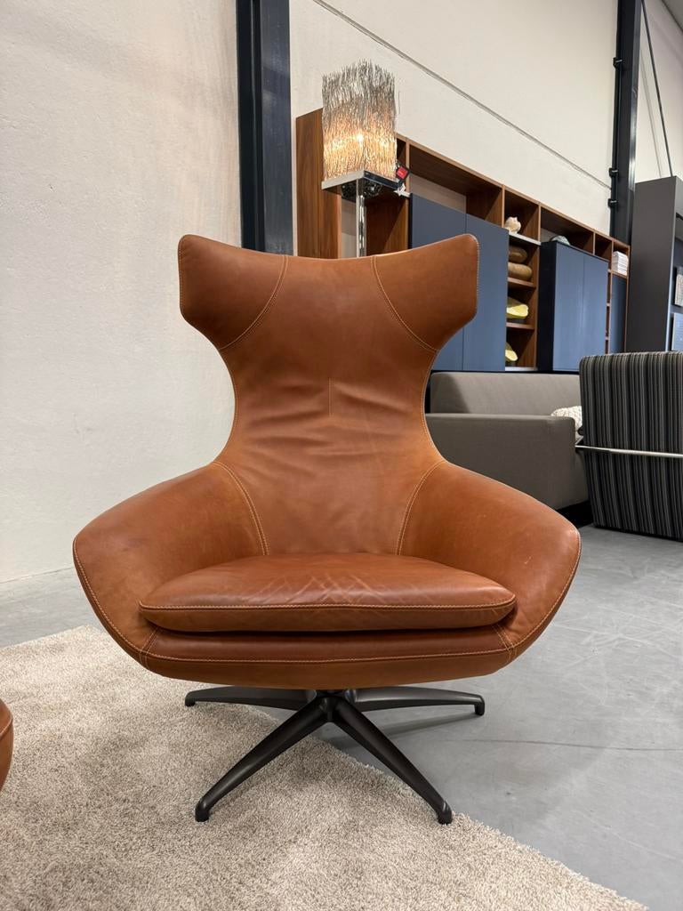 Leolux Caruzzo relaxfauteuil poef Danza leer Stoel, Leolux, Ophalen of Verzenden, Zo goed als nieuw, 50 tot 75 cm