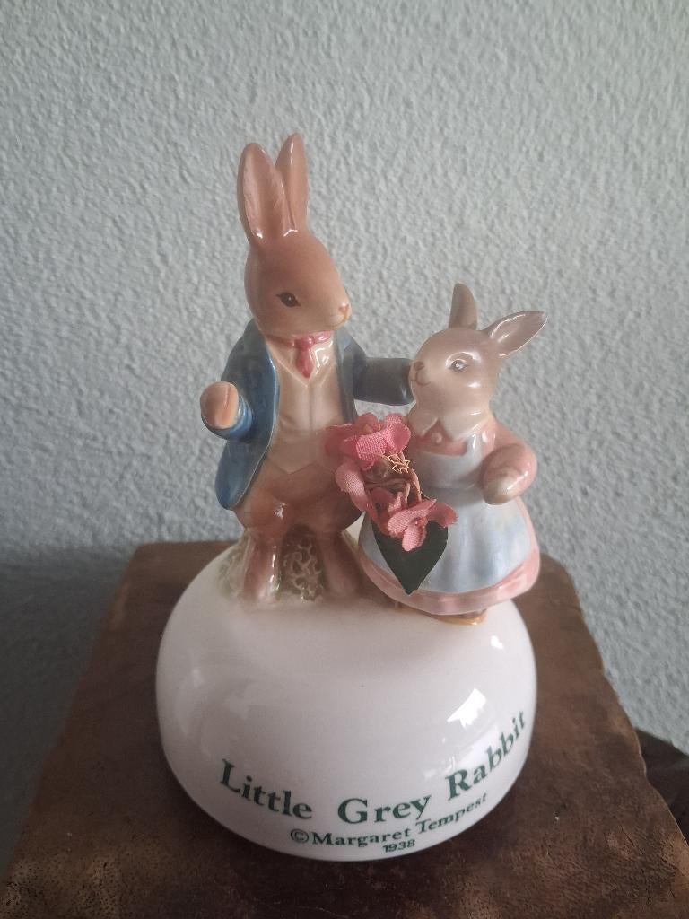 Little Grey Rabbit muziekbeeldje, Verzenden, Zo goed als nieuw, Dier