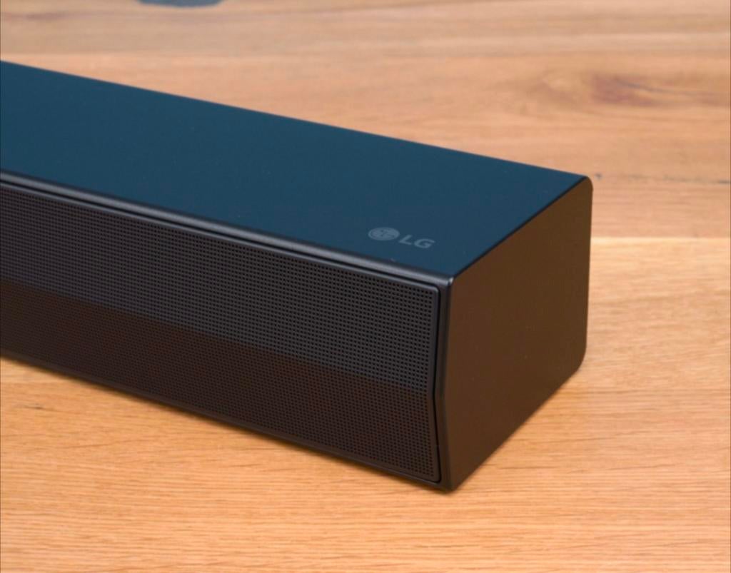 LG DS40T Soundbar met subwoofer, Audio, Tv en Foto, Soundbars, Ophalen of Verzenden, Met externe subwoofer, Nieuw