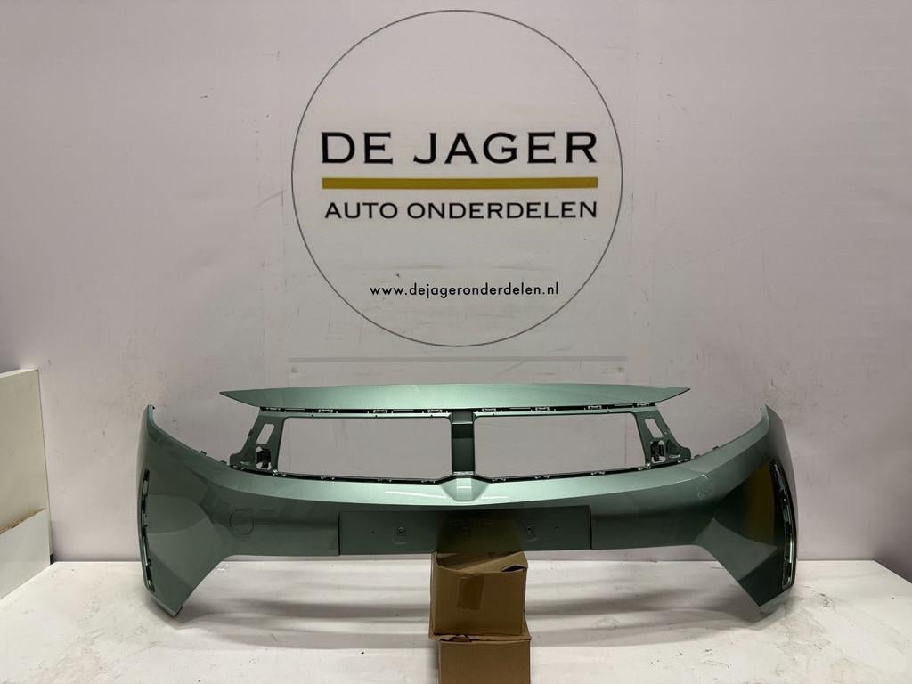 OPEL CORSA F FACELIFT VOORBUMPER BUMPER 2023- 9850353180, Gebruikt, Voor, Opel Automobile GmbH, Ophalen of Verzenden