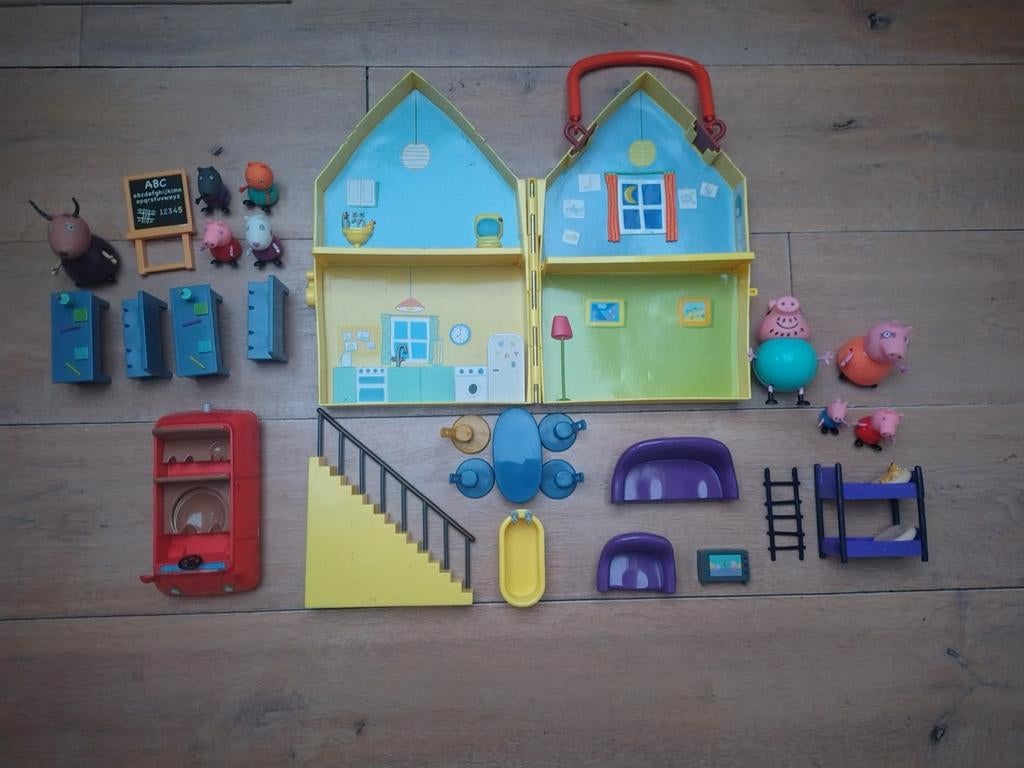 Peppa big huis en auto + klaslokaal, Ophalen of Verzenden, Zo goed als nieuw, Poppenhuis