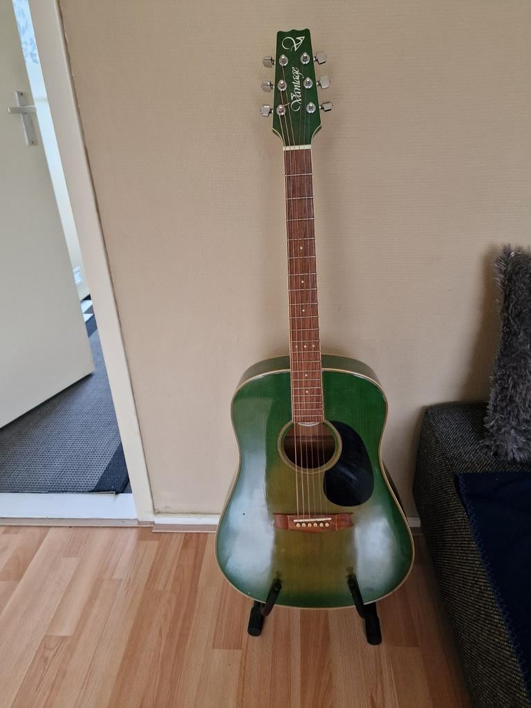 Vantage akoestische gitaar - Groen, Muziek en Instrumenten, Ophalen of Verzenden, Gebruikt, Western- of Steelstringgitaar