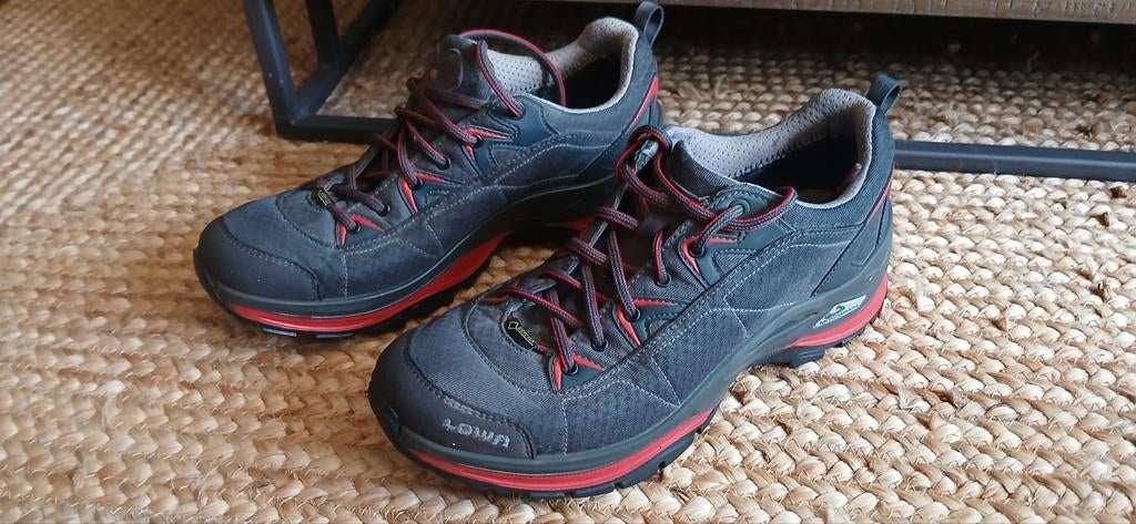 Lowa ferrox gtx maat 40 zgan, Ophalen of Verzenden, Zo goed als nieuw, Schoenen