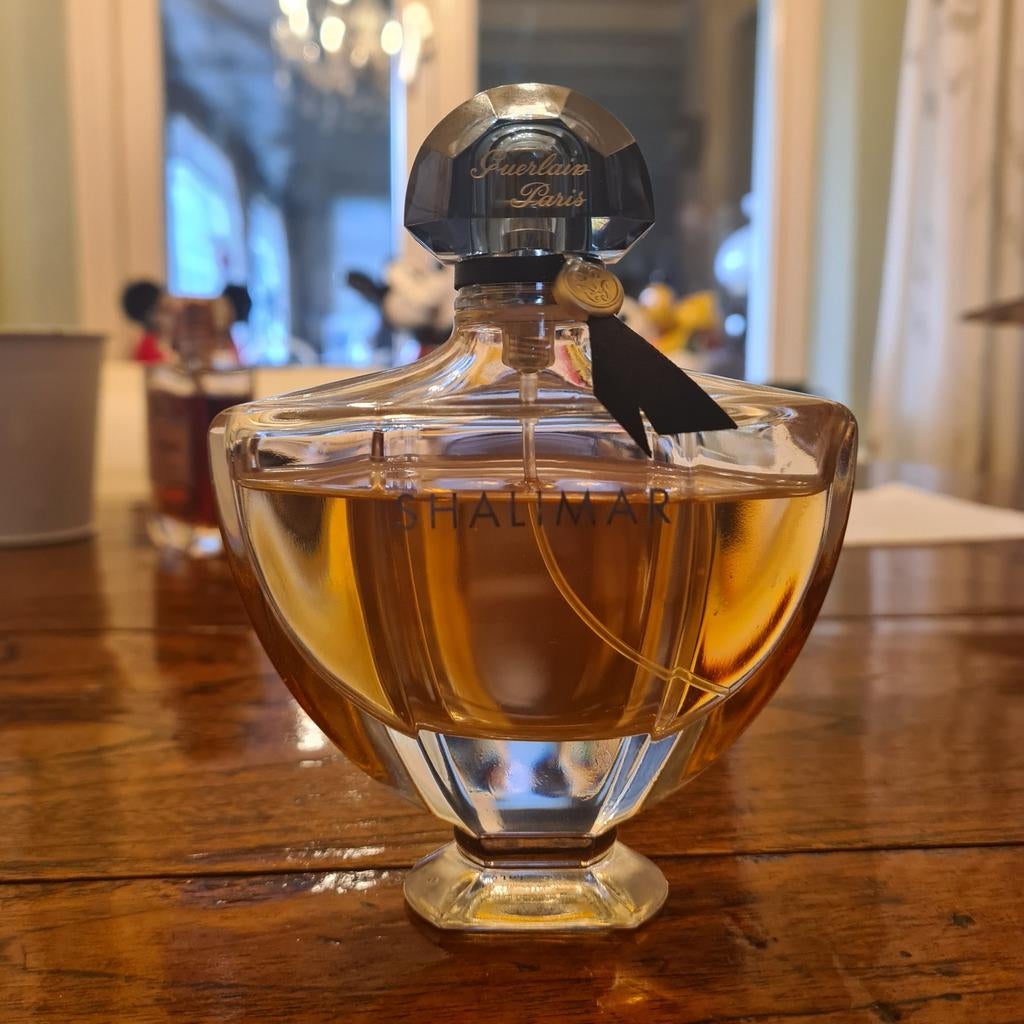 Guerlain Shalimar Eau de Parfum 90ml, Sieraden, Tassen en Uiterlijk, Uiterlijk | Parfum, Ophalen of Verzenden, Zo goed als nieuw