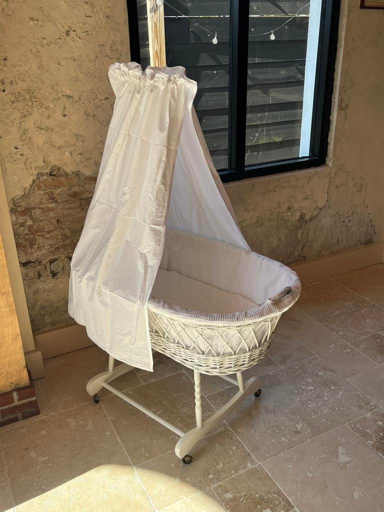 Rotan Wiegje van Leipold., Kinderen en Baby's, Ophalen, Zo goed als nieuw, Wieg