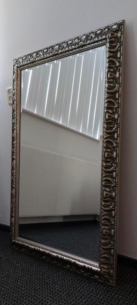 Prachtige Trendhopper Spiegel
Hoogte:
115 cm Breedte: 75 cm, Huis en Inrichting, Woonaccessoires | Spiegels, Zo goed als nieuw