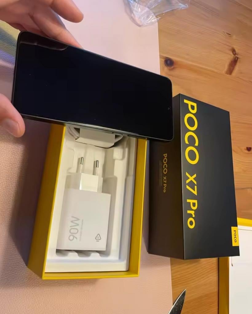 Samsung eigenlijk poco nieuw prijs 260 niet gebruikt, Telecommunicatie, Mobiele telefoons | Overige merken, Ophalen of Verzenden