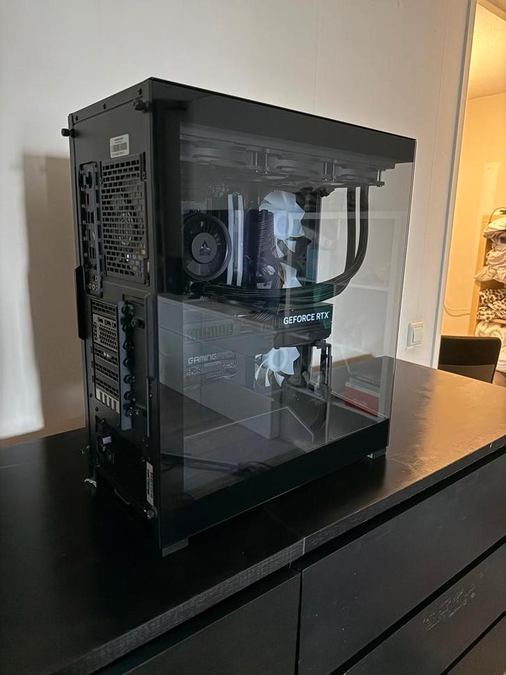 Gloednieuwe High end gaming pc (RTX 5080, Ryzen 7 9850X3D), Computers en Software, Desktop Pc's, Nieuw, 4 Ghz of meer, SSD, 32 GB
