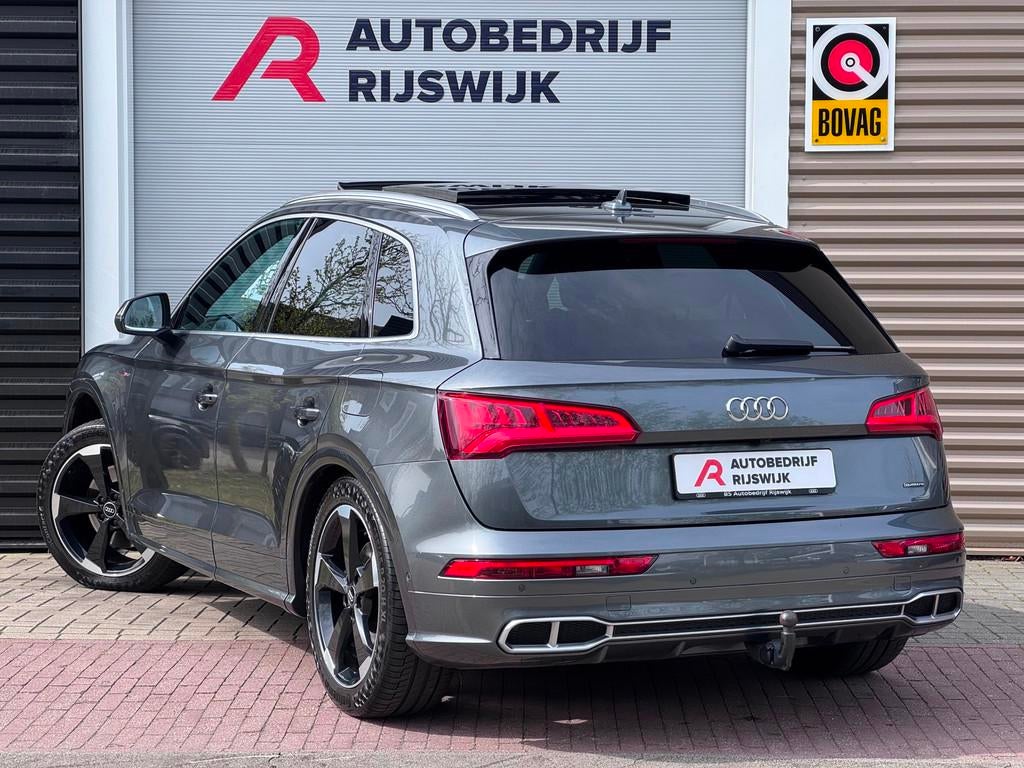 Audi Q5 55 TFSI e quattro Competition Vol Opties!, Auto's, Audi, Automaat, Euro 6, 4 cilinders, Alcantara