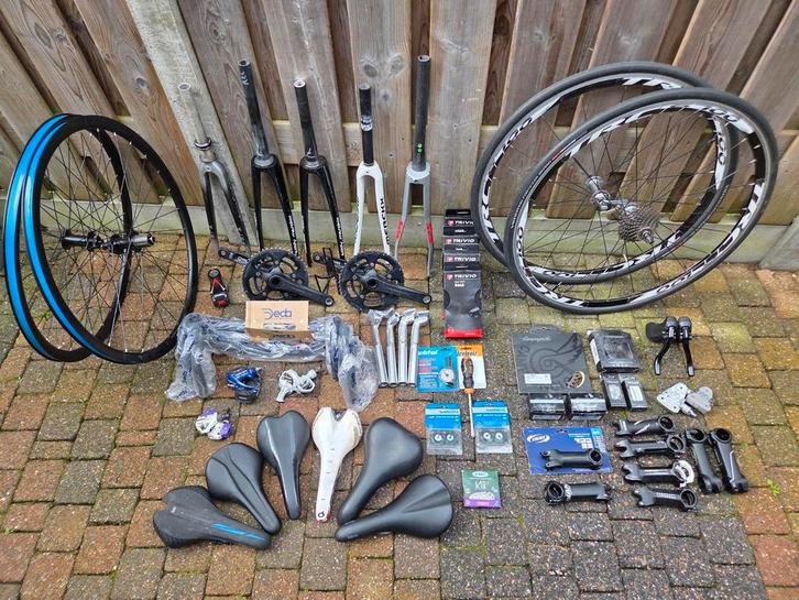 Restje Raceonderdelen Nieuw en Gebruikt...KOOPJE, Fietsen en Brommers, Fietsonderdelen, Zo goed als nieuw, Racefiets, Ophalen