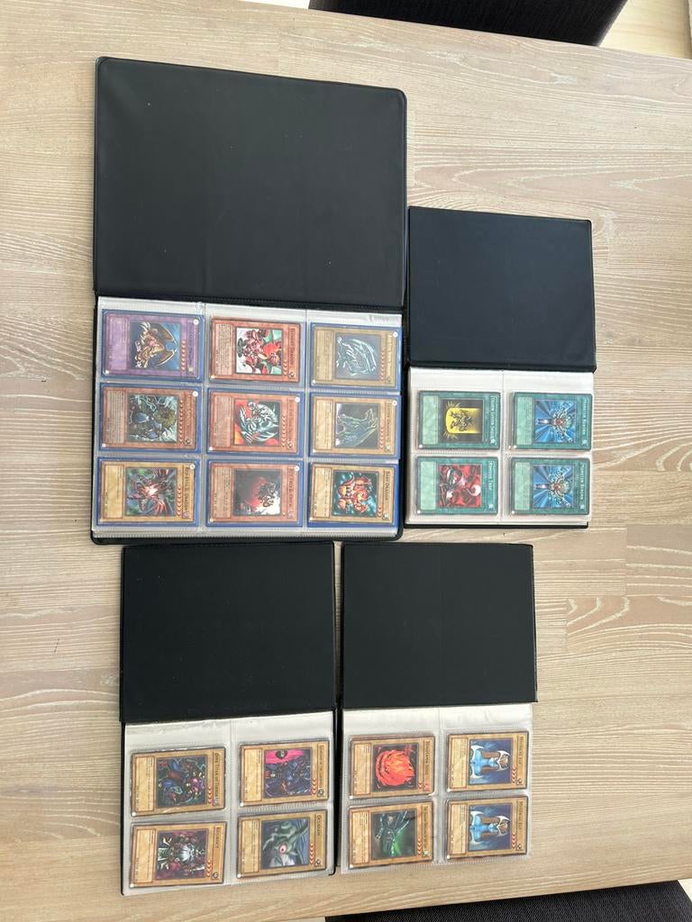 Yu-gi-Oh verzamelmappen +- 500 kaarten, Hobby en Vrije tijd, Verzamelkaartspellen | Yu-gi-Oh!, Ophalen of Verzenden, Gebruikt