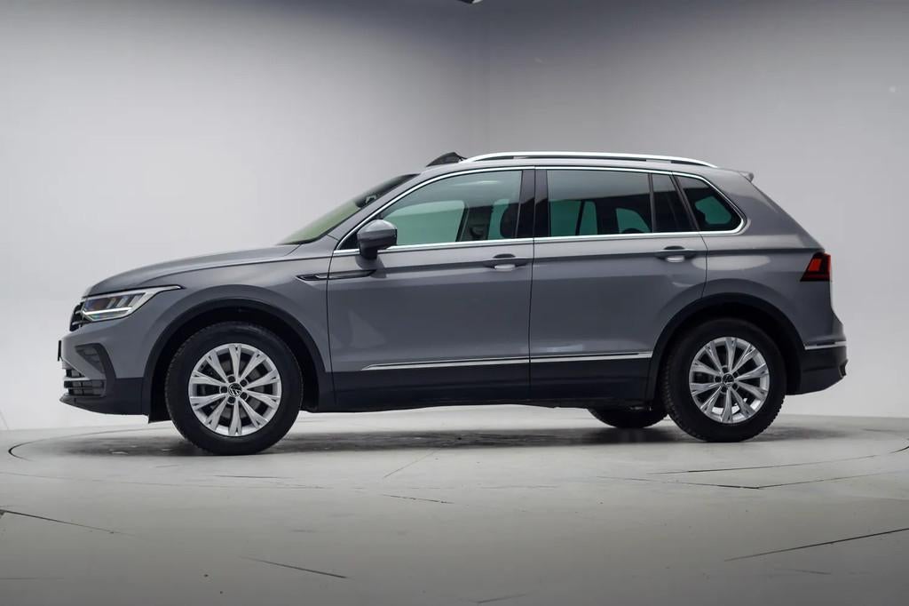 Volkswagen Tiguan 1.5 TSI Life Business NW MODEL [ Panorama, 4 cilinders, 1404 kg, Origineel Nederlands, Handgeschakeld