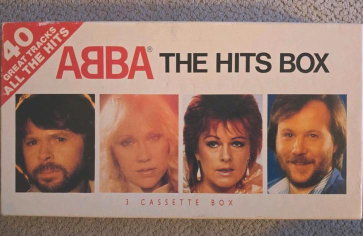 ABBA The Hits Box - 3 Cassette Boxset - 40 Great Tracks, Cd's en Dvd's, Cassettebandjes, Gebruikt, Voorbespeeld, Pop, 2 t/m 25 bandjes