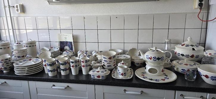 172-delig Boerenbont servies, Huis en Inrichting, Keuken | Servies, Gebruikt, Compleet servies, Boerenbont, Aardewerk, Ophalen