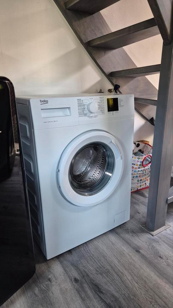 Weinig gebruikte Beko Wasmachine, Witgoed en Apparatuur, Wasmachines, Zo goed als nieuw, 4 tot 6 kg, Minder dan 85 cm, 1200 tot 1600 toeren