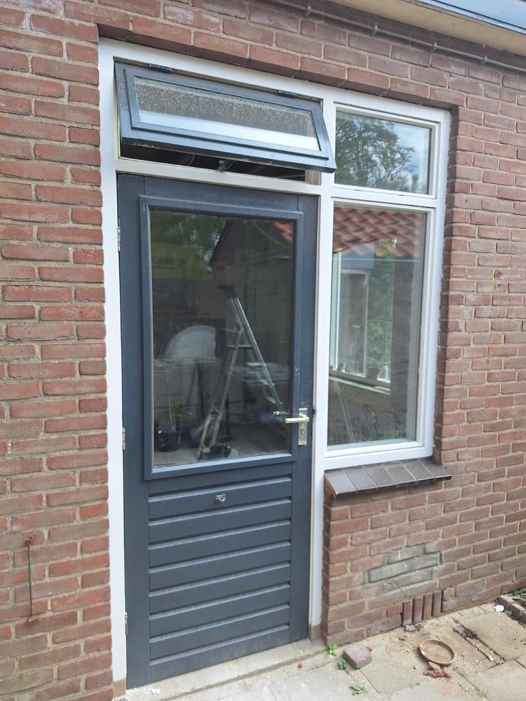 Kozijn met kiepraam, deur en dubbel glas (hout), Ophalen, Gebruikt, Deurkozijn, 150 tot 225 cm