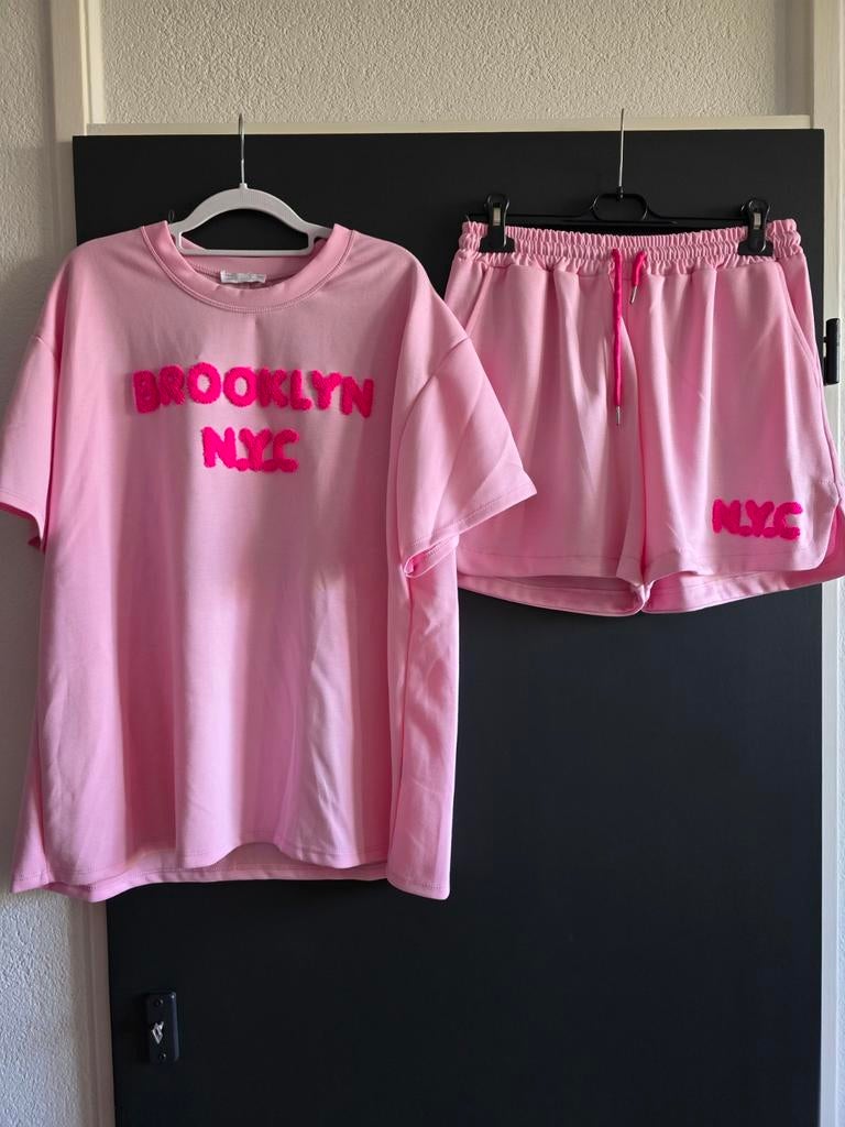Nieuw set brooklyn roze 40 42 44, Kleding | Dames, Huispakken, Ophalen of Verzenden, Nieuw, Maat 42/44 (L), Roze