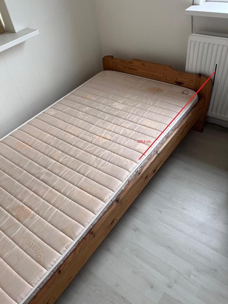 Houten Kinderbed compleet met matras 204 x 99,5 cm., 85 tot 100 cm, Gebruikt, 180 cm of meer, Ophalen
