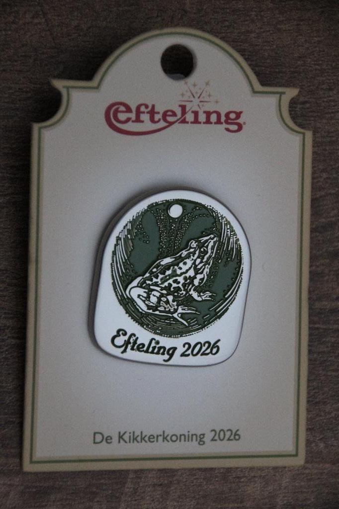 efteling pin  jaar pin 2026 kikkerkoning, Ophalen of Verzenden, Nieuw, Button of Speldje