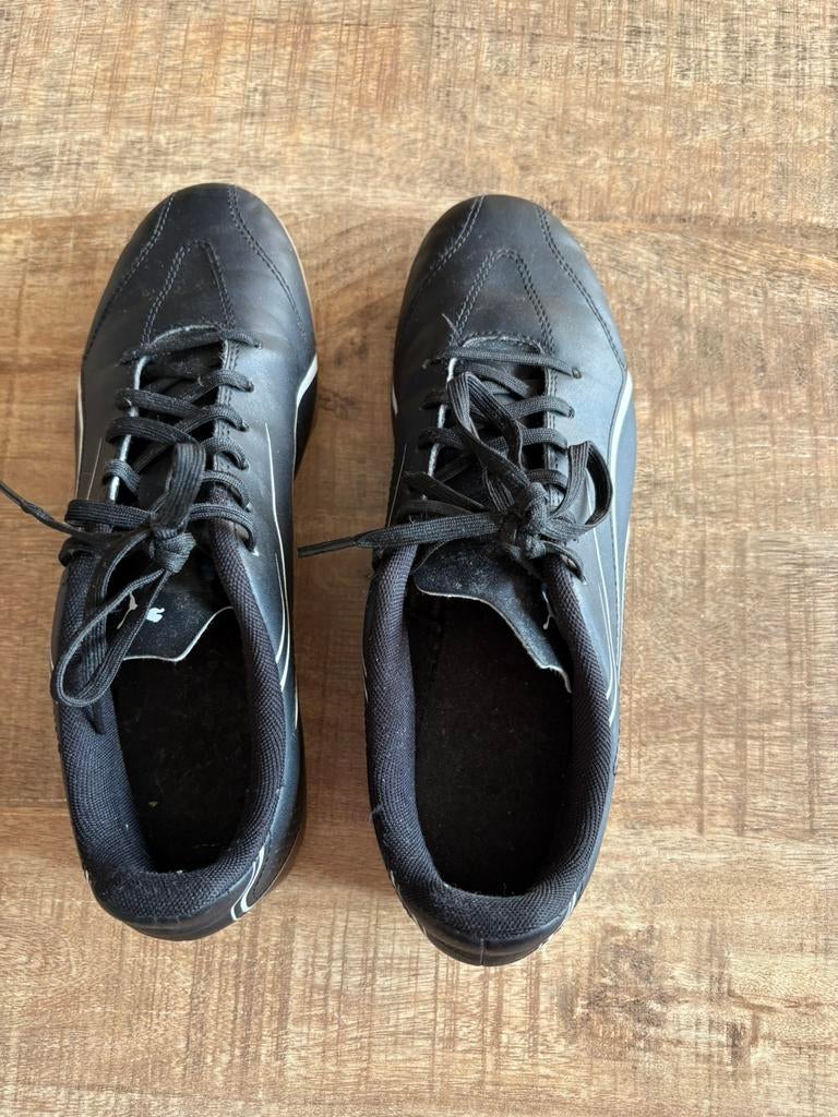 Sportschoenen Puma maat 41, Ophalen of Verzenden, Zo goed als nieuw, Sportschoenen, Zwart